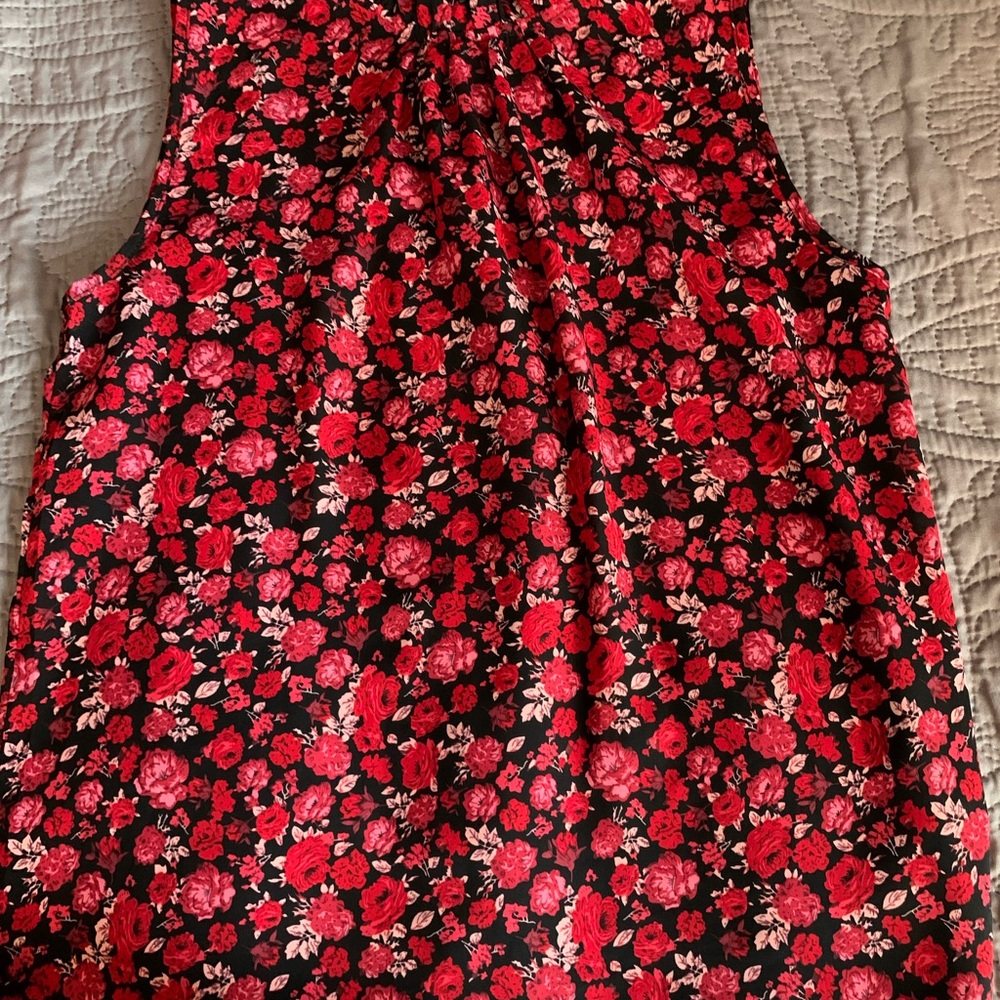 SHEIN Red and Black Floral Top